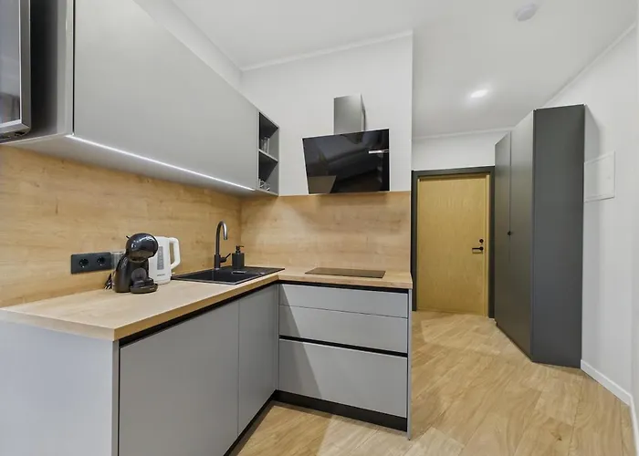 Scenic With River Views Apartment *